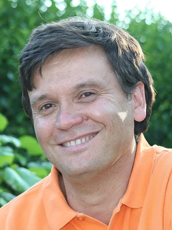 César Fernández García